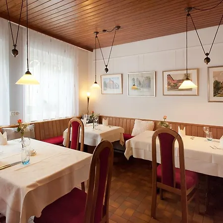 Lebert Restaurant Guest house